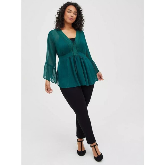 Torrid 2 Babydoll Chiffon Lurex Crochet Detail Lace-Up Blouse Green - Picture 1 of 7